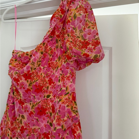 Astr Pink and Red Floral One-Shoulder Dress - Picture 3 of 4